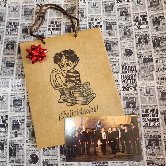 Bolsa de regalo y postal coleccionable