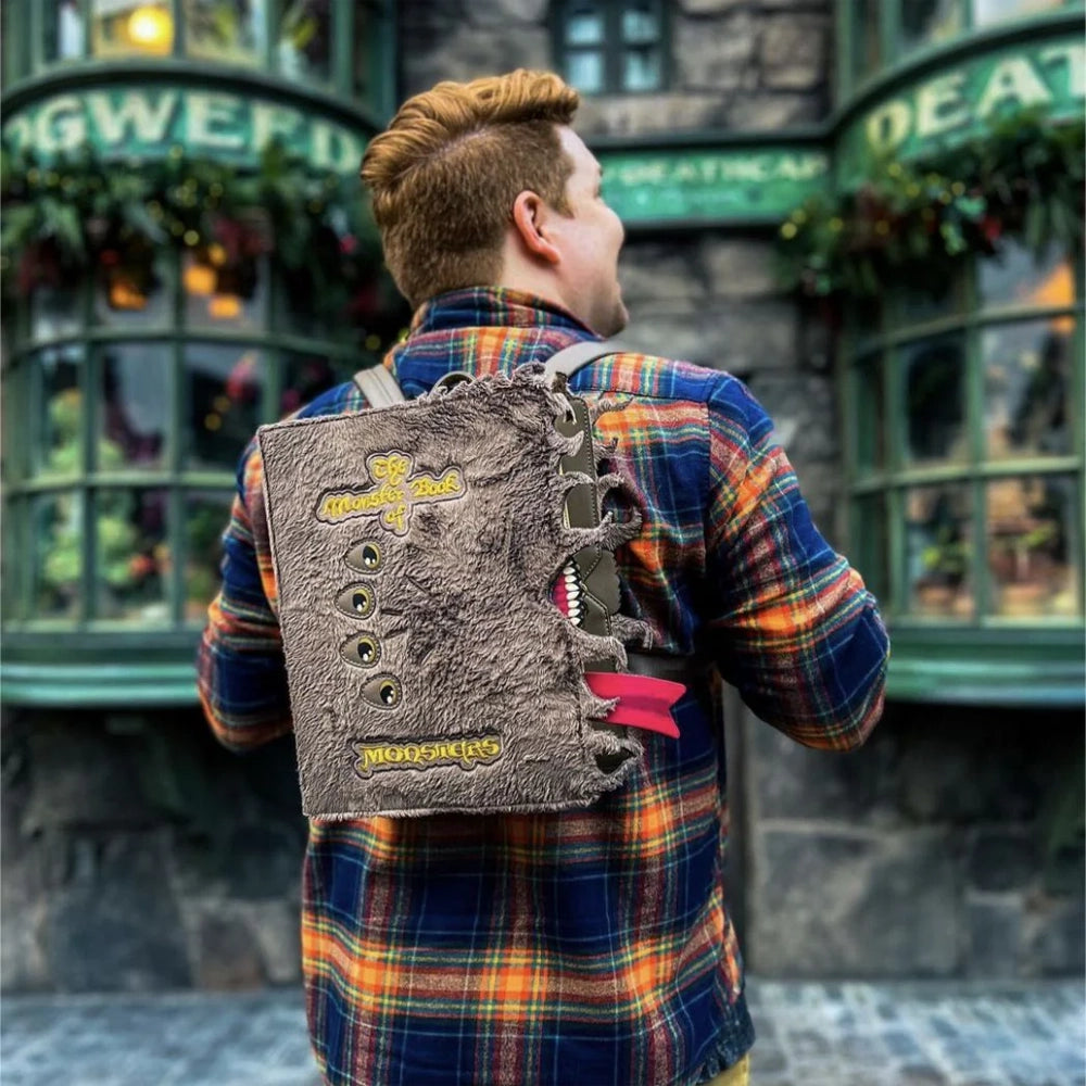 Mochila Monstruoso Libro de los Monstruos Loungefly
